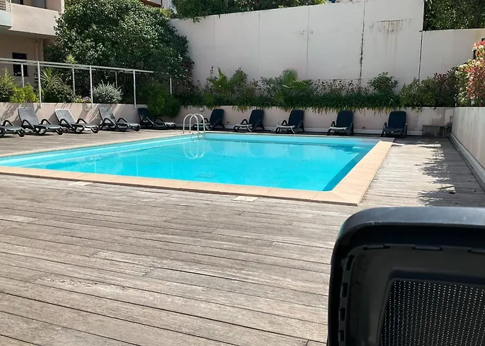 Charming Refurbished Cocoon With Swimming Pool Lejlighed Cannes
