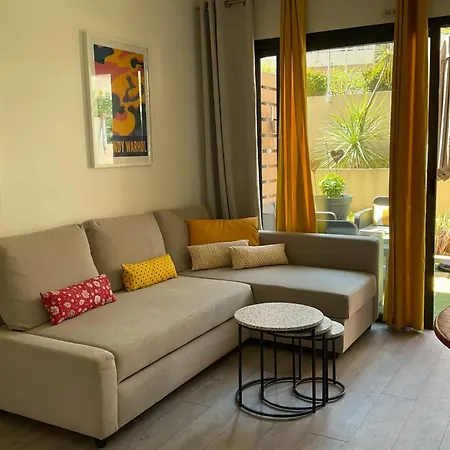 Appartement Charming Refurbished Cocoon With Swimming Pool